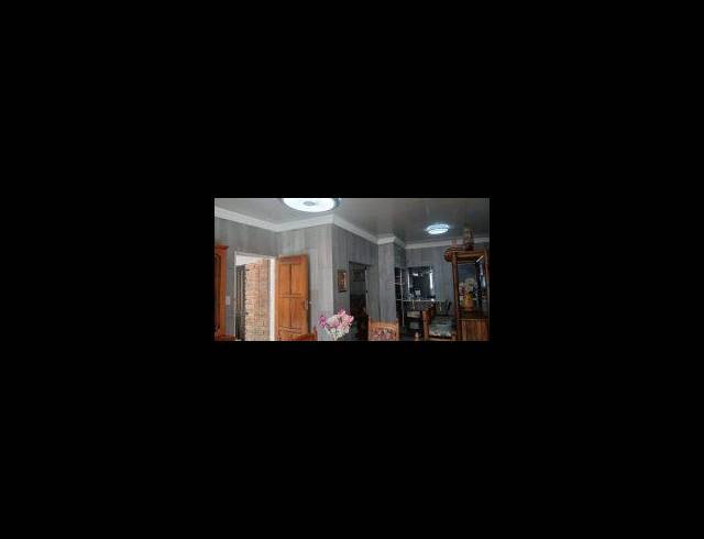 3 BEDROOM HOUSE FOR SALE IN MOUNTAIN VIEW
